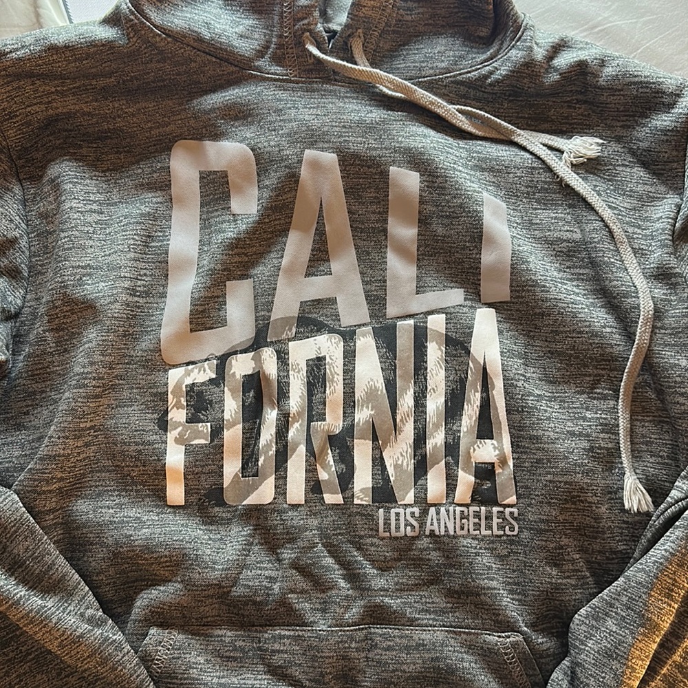 Men’s XL California L.A. hoodie, brand “wear code” like new, never worn